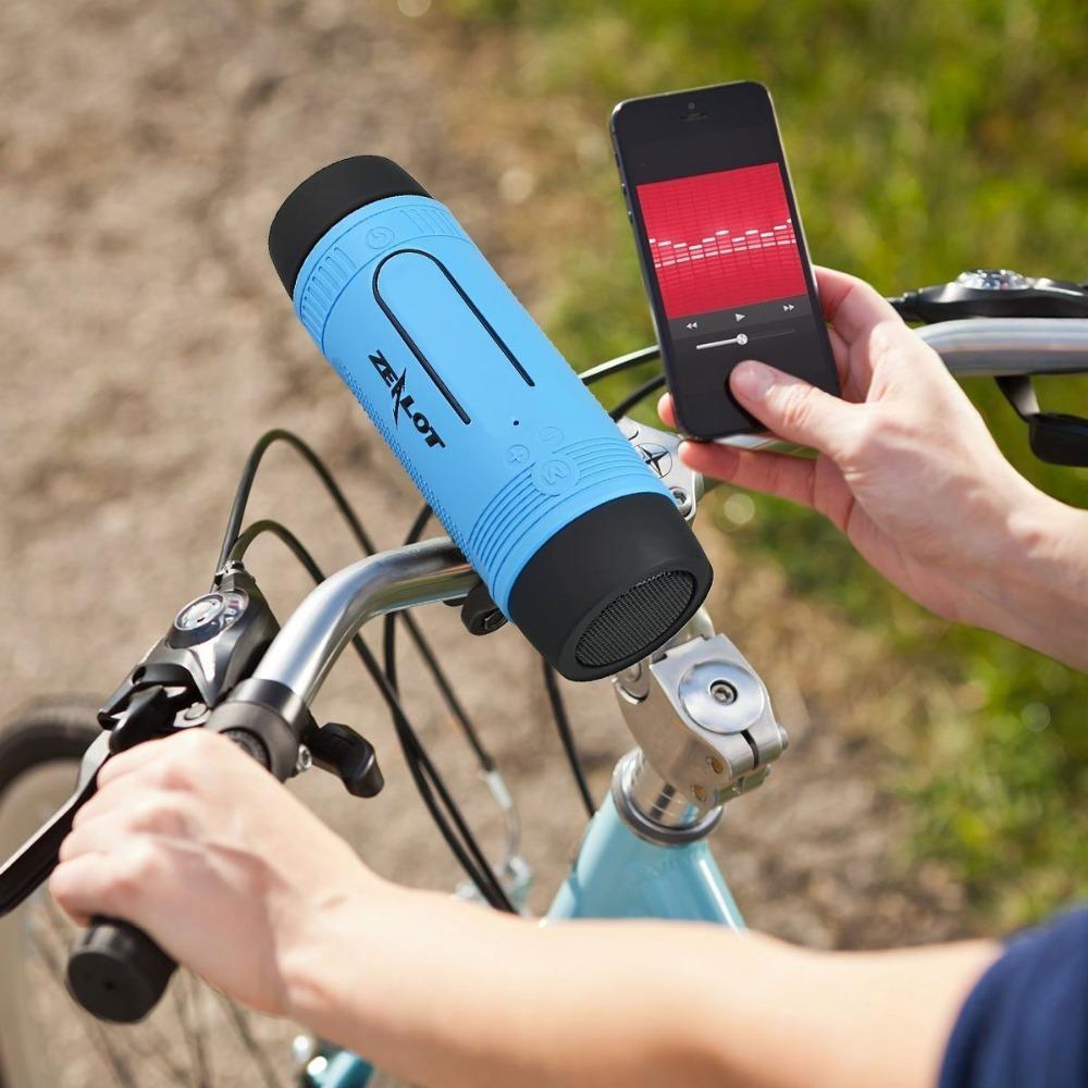 Cykellampa med Bluetooth-högtalare — Belysning och musik i en och samma enhet