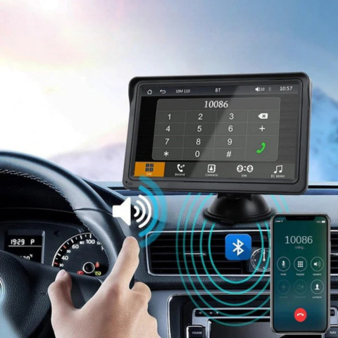 Multimediální systém automobilu — CarPlay a Android Auto bezdrátově