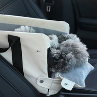 Bilstol for liten hund — Sikkerhet og komfort i bilen 