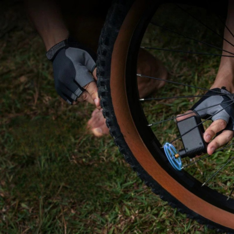 Prenosná elektrická pumpa na bicykel — Silná a kompaktná 
